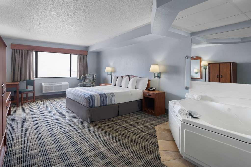 Americinn By Wyndham Stuart Номер фото