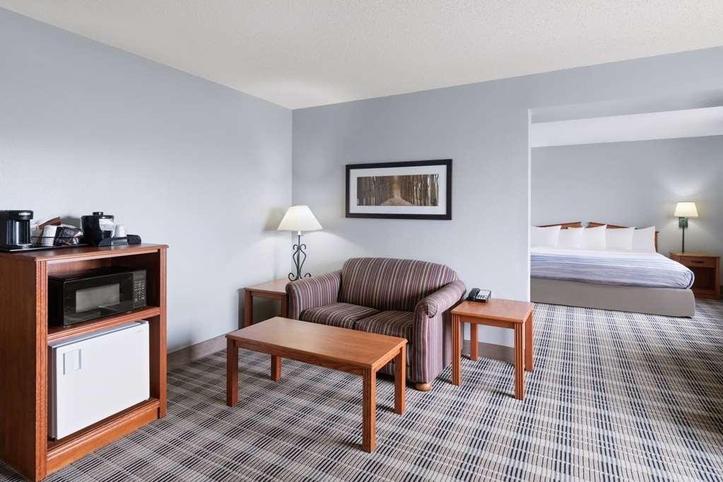 Americinn By Wyndham Stuart Номер фото